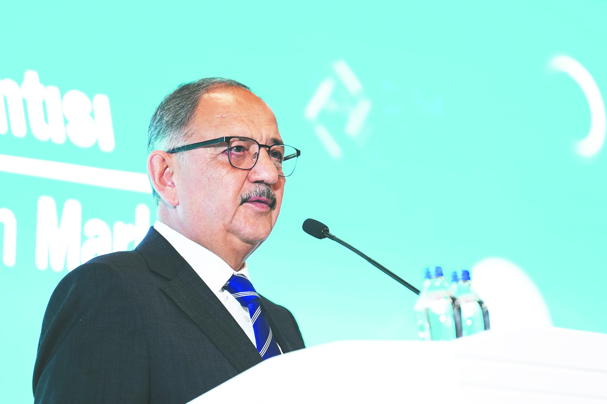 Sene sonuna kadar 200 bin konut teslim edilecek