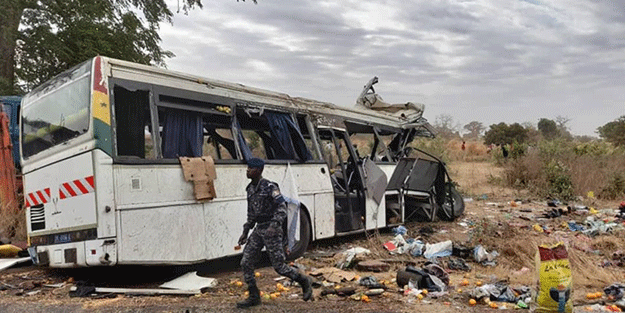 Senegal'de trafik kazasında 19 kişi öldü