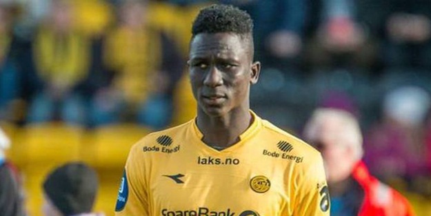 Senegalli stoper imzayı attı