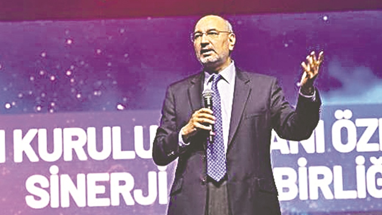 ‘Senenin Yıldızları’ ödülleri 17’nci defa sahiplerini buldu