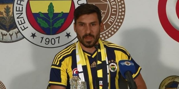 Şener Özbayraklı'dan galibiyet yorumu: Rakiplerimizin puan kaybetmesini bekliyoruz