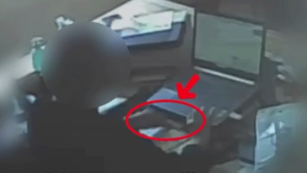 Senin gibi doktor olmaz olsun!: Skandal olay saniye saniye görüntülendi!