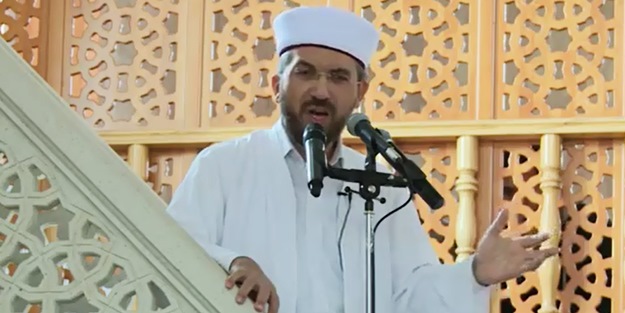 Şenocak: Sünnet'e 'uydurulan din' demek Kur'an'ı inkârdır