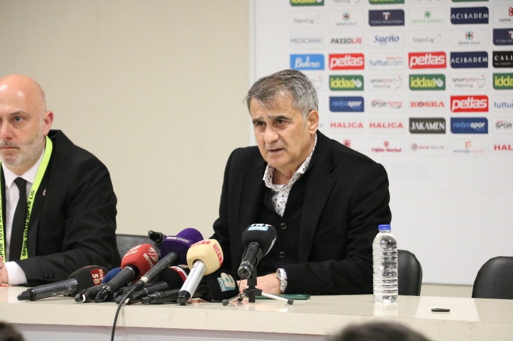 Şenol Güneş: “Beşiktaş’tan ayrılmanın bir hüznünü yaşayacağım” 