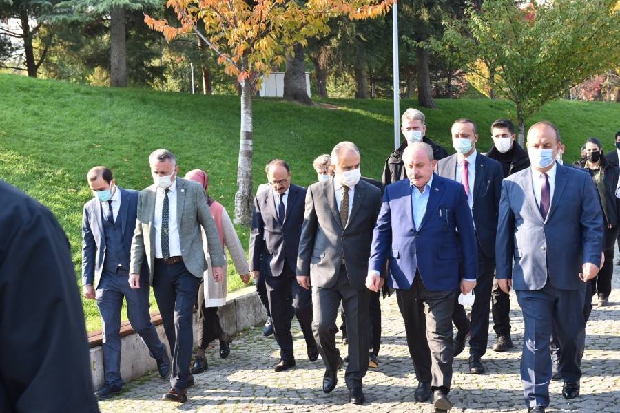 Şentop, Bursa’da gençlerle buluştu