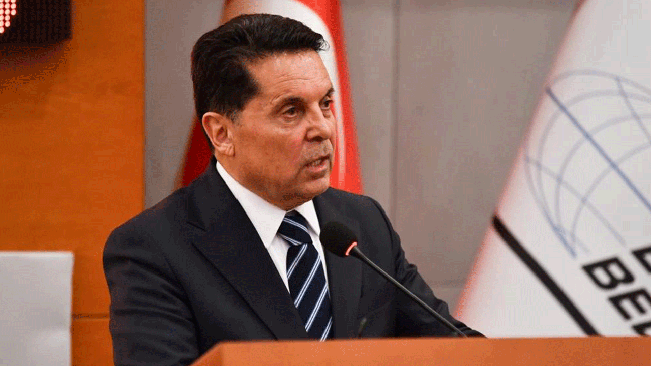 Seraf Özer’e peş peşe sorular! Bu ülkede tek Kürt PKK’lılara ‘değerli’ diyen Ahmet Özer mi?