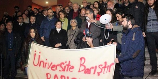 Serbest kalan akademisyenlerden ilk açıklama!