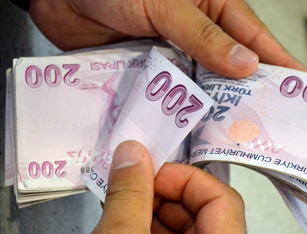 Serbest piyasada döviz fiyatları 