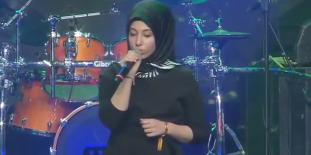 Serdar Arseven'den Liseler Arası Müzik Yarışması'na tepki: Müstehcen kıyafetler, başörtülü kızlar, yarışan imam hatipliler