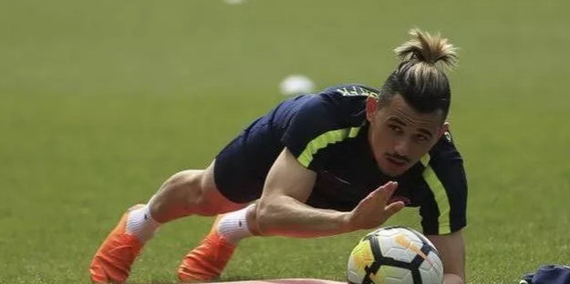 Serdar Gürler kimdir, nereli, kaç yaşında? Serdar Gürler hangi takımlarda oynadı?