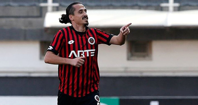 Serdar Özkan, Süper Lig ekibine imzayı attı