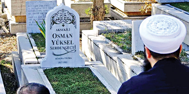 Serdengeçti dualarla anıldı