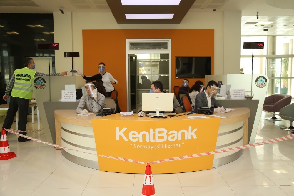 Serdivan Belediyesi 3 günde 8 bin 170 kişiye yardım dağıttı 