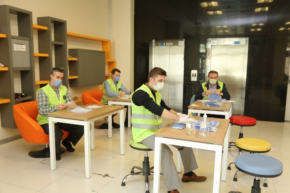 Serdivan Belediyesi’nin sokağa çıkma kısıtlamasında görev yapacak 