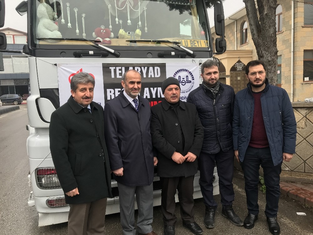 Serdivan İlçe Müftülüğünden Suriye’ye bin un çuval yardımı 