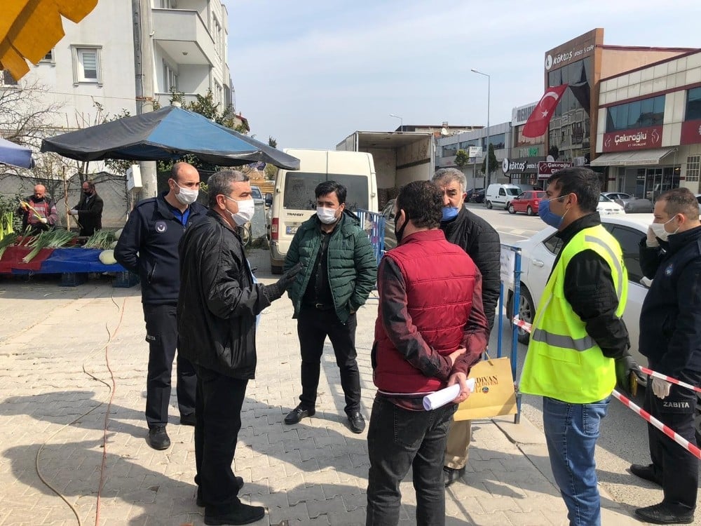 Serdivan’da pazar yerleri denetleniyor 