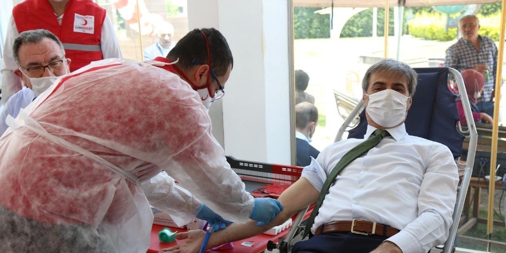 Serdivan’dan kan bağışına tam destek 