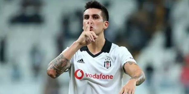 Sergen Yalçın Enzo Roco'nun biletini kesti