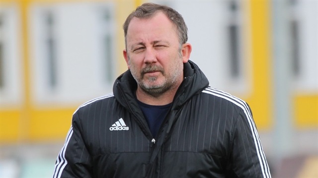 Sergen Yalçın görevini bıraktı