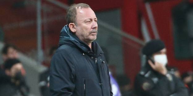 Sergen Yalçın'a kırmızı kart!