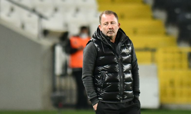 Sergen Yalçın’dan takımda değişiklik