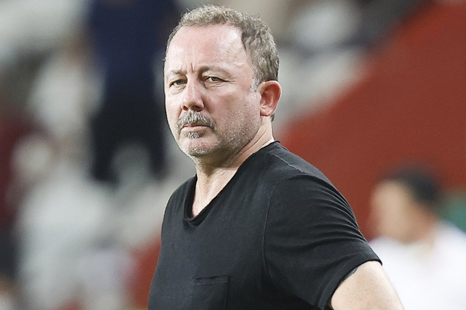 Sergen Yalçın'ın yeni durağı herkesi şaşırttı! İmzalar atılıyor! O takımın başına geçecek! Sürpriz anlaşma