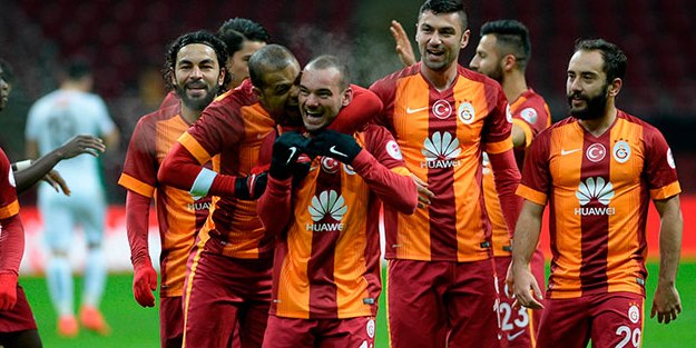 'İyi futbolcu ancak ahlaksız'