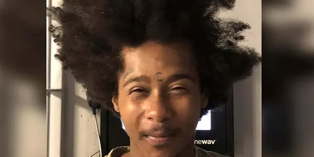 Seri katili alnındaki hilal dövmesi yakalattı! Cesetleri dolapta saklıyormuş!