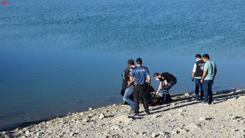 Serinlemek için girdiği gölet sonu oldu!