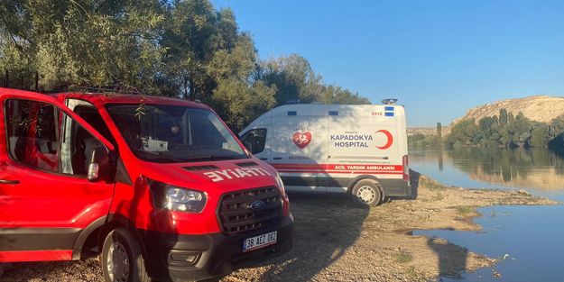 Serinlemek için girdiği Kızılırmak'ta kayboldu