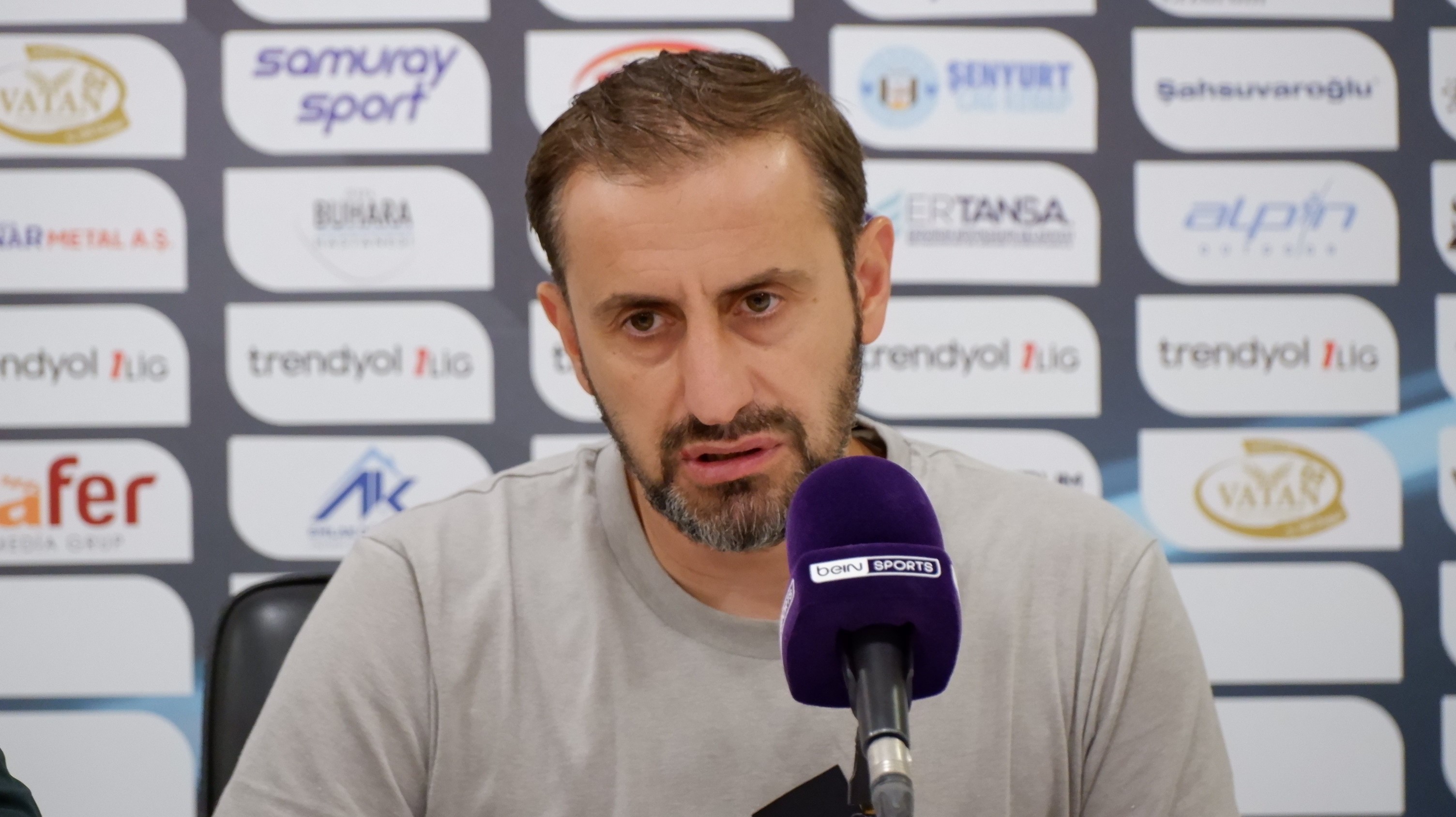 Serkan Özbalta: Siyahla beyaz kadar farklı bir oyun