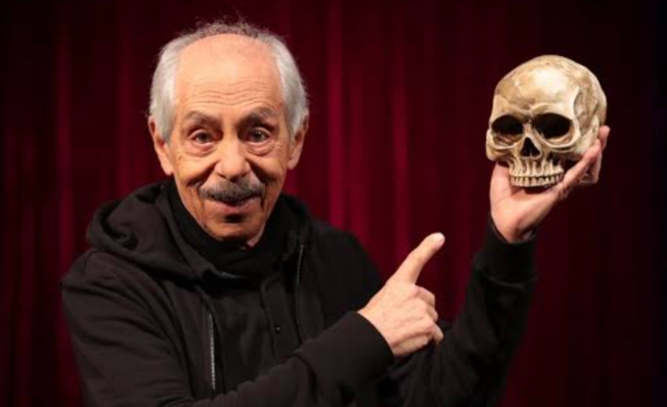 Sermayenin sanatçısı! Genco Erkal’a bir de buradan bakın