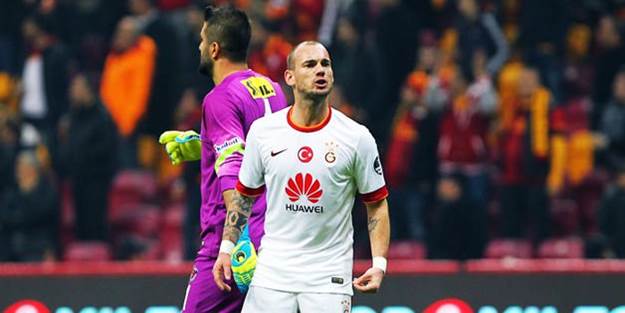 Sneijder'a ceza verilecek mi?