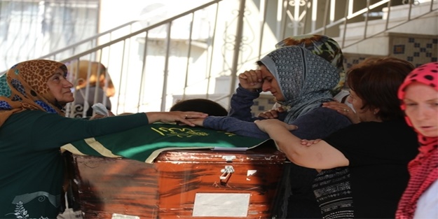 Servis aracında unutulan çocuk hayatını kaybetti