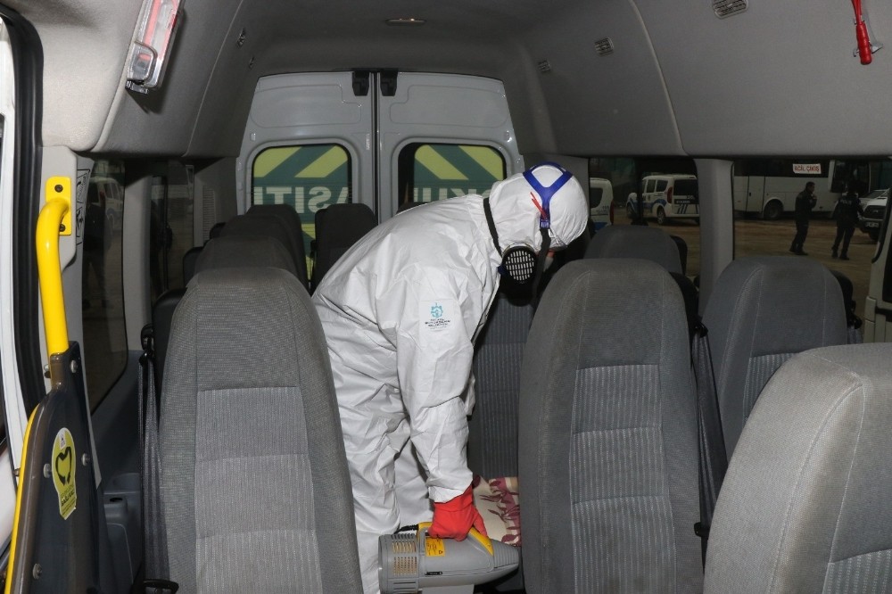 Servis araçları denzenfekte ediliyor 