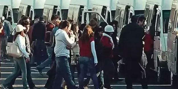 Servis maliyetleri katlanınca yeni tedbirler gündeme geldi! Memurlara toplu taşıma kartı mı verilecek?