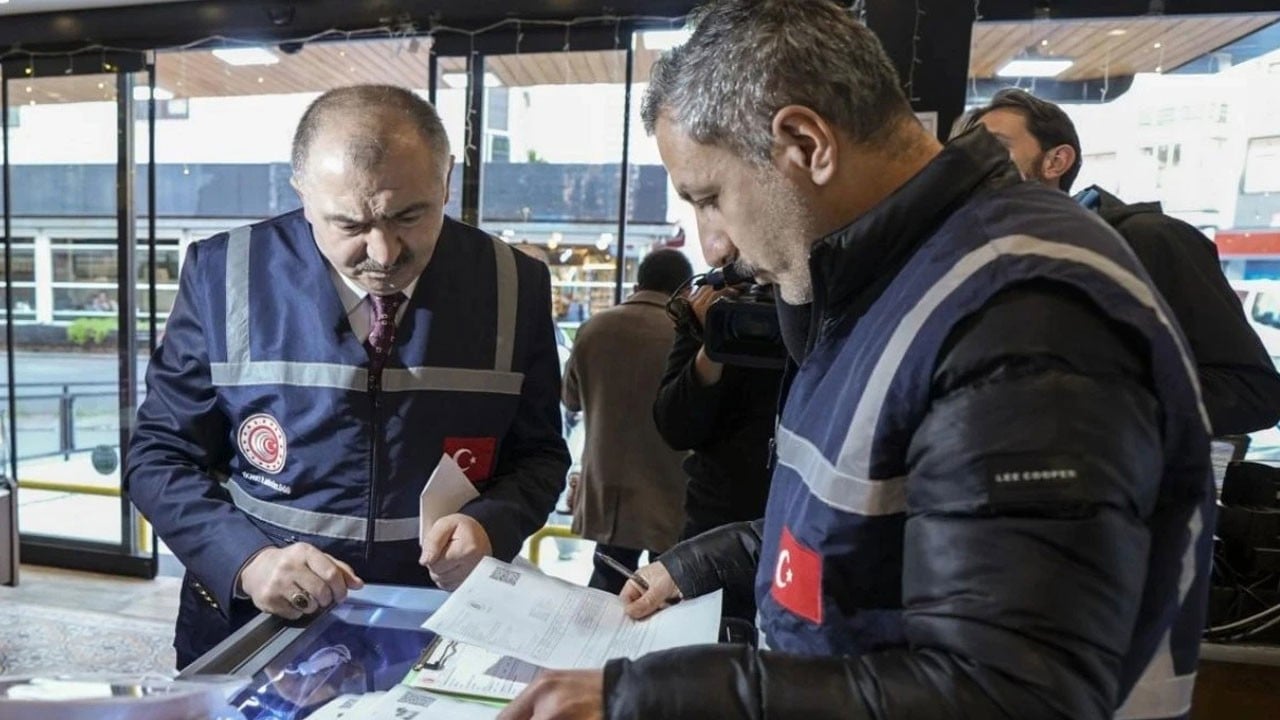 Servis ücreti alan restorana 274 bin lira ceza!