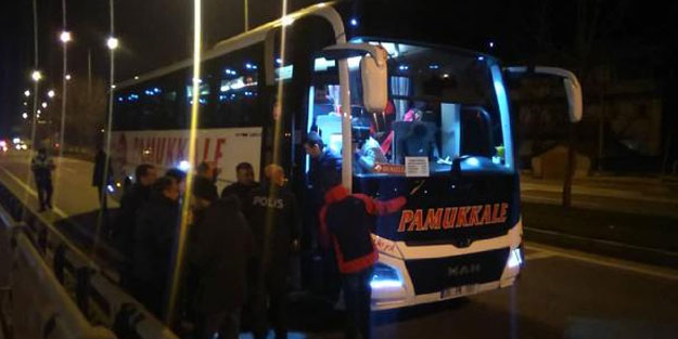 Servisten indi, otobüsün çarpmasıyla öldü