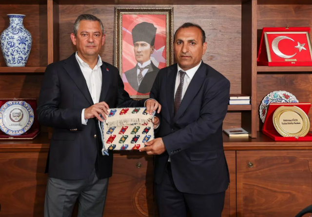 Sesini çıkarana vuruyorlar! CHP’li isimden kırbaç itirafı