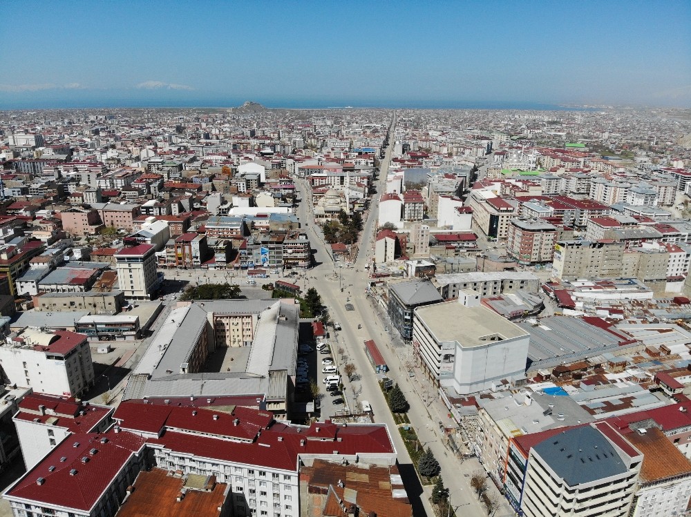 Sessizliğe bürünen Van, havadan görüntülendi 