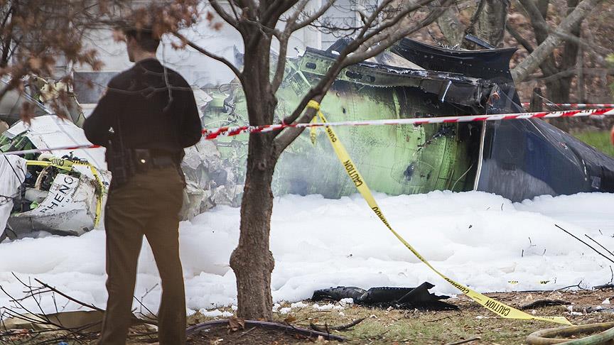 Seul'de küçük bir uçak düştü: 2 ölü