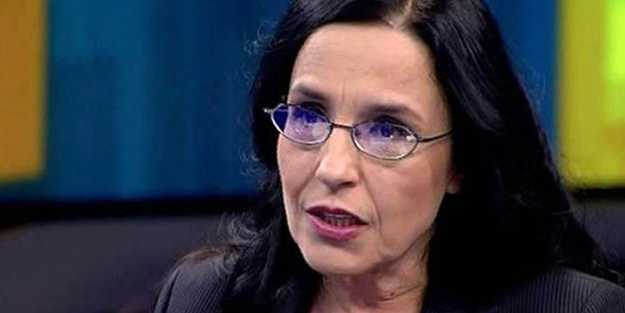 Kemalistlerin gazabına uğrayan Ayşe Hür geri adım attı!