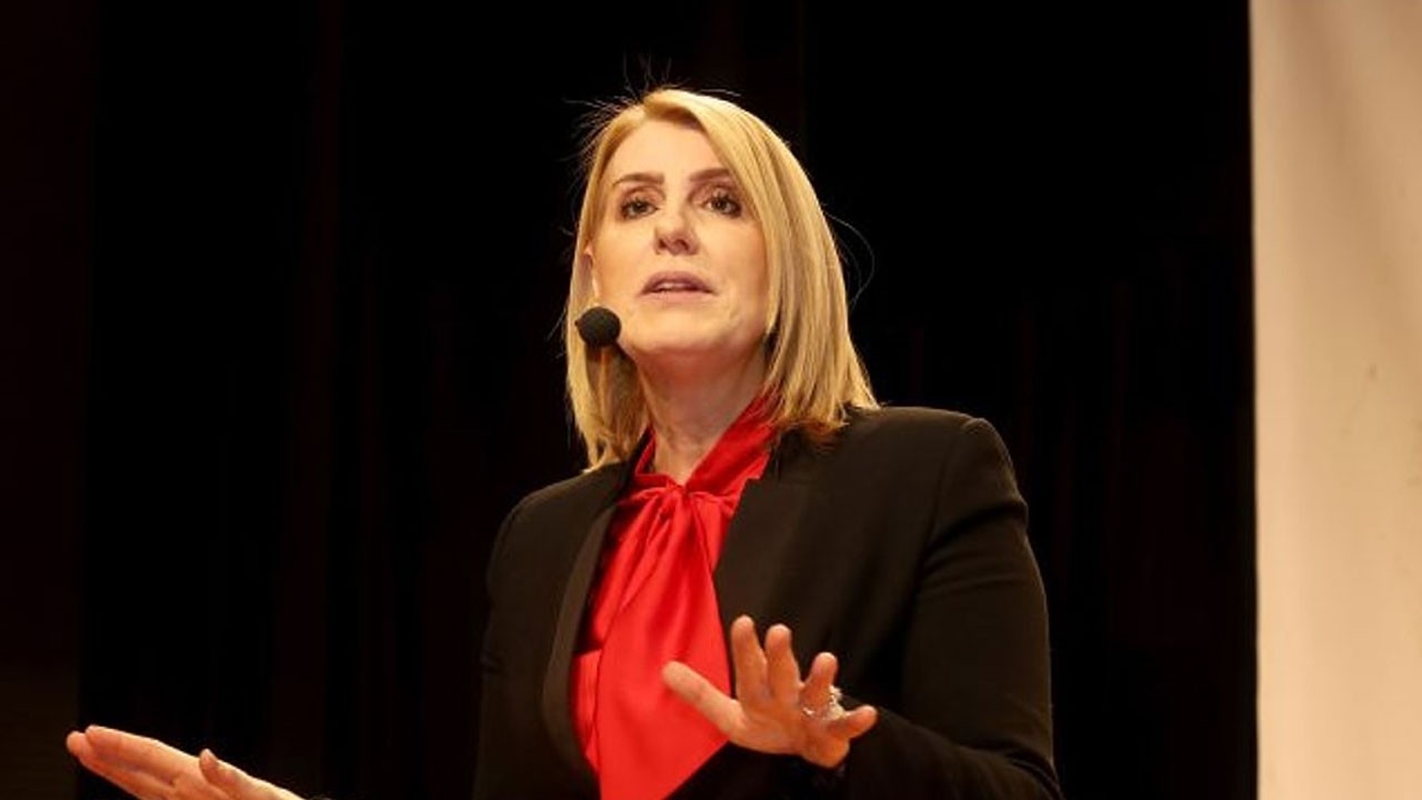 Sevda Türküsev’den CHP’lilere ‘koyun’ cevabı! ‘CHP Tayyip Erdoğan’ı aday gösterse..’