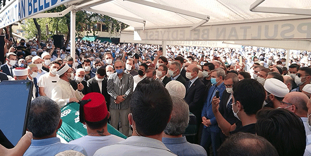 Sevenleri Mehmet Fırıncı'yı son yolculuğuna uğurladı