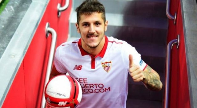 Sevilla, Jovetic'i kiraladı