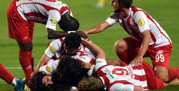 Sevince izin vermeyen takım kaptanına tepki