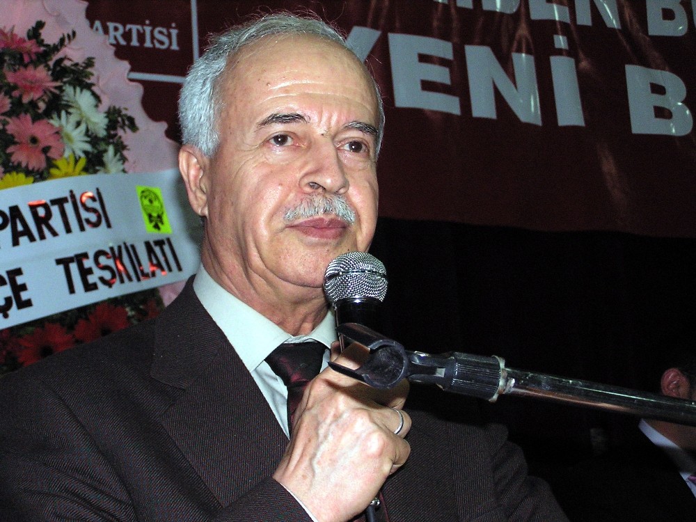 Şevket Kazan hayatını kaybetti 