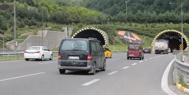Seyahat yapacaklar dikkat! Orada ulaşım tek şeritten sağlanacak
