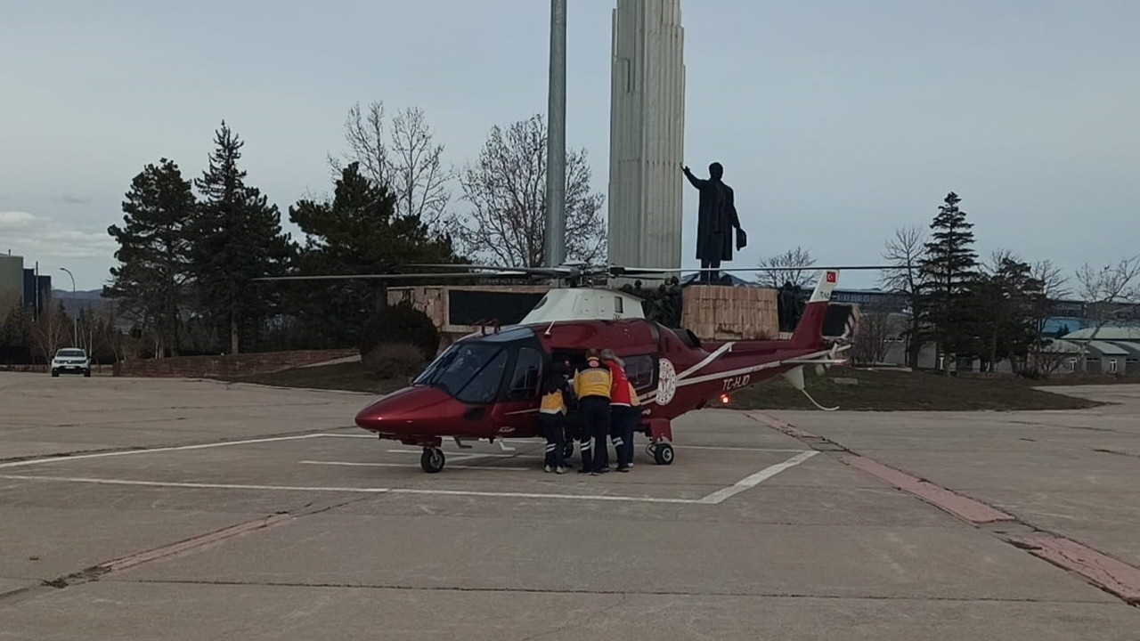 Seydişehir’de kalp krizi geçiren hasta hava ambulansı ile Konya’ya sevk edildi