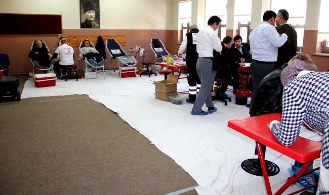 Seydişehir’de öğrenci velilerinden kan bağışı